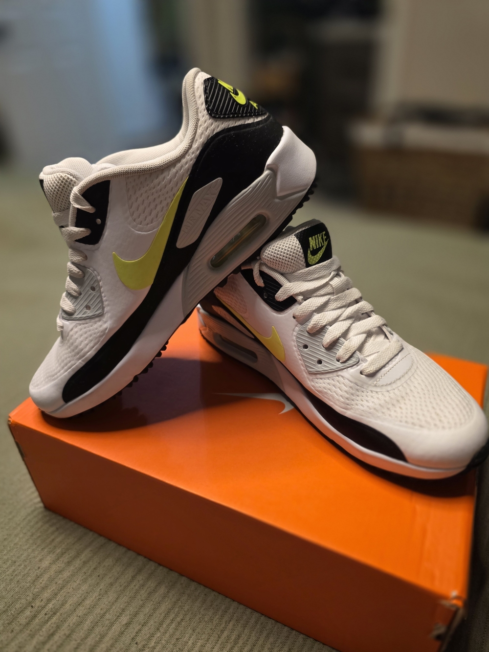 Nike Men's White Air Max 90 G Golf Shoes